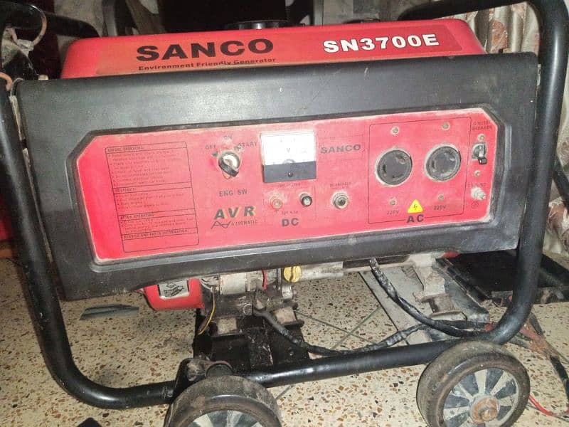 Sanco Brand 220 volt generator with slip start and kick 2