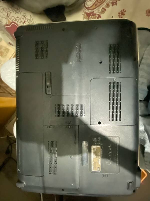 i am selling hp laptop 5