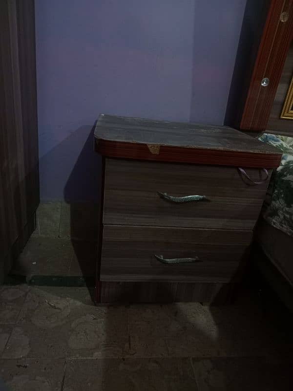 Bed and drawer for sale 0