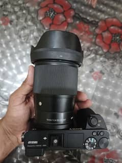 sony 6500 with sigma 16mm 1.4 like new