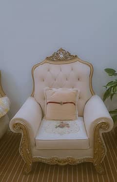 crown sofa 7 seater with golden table