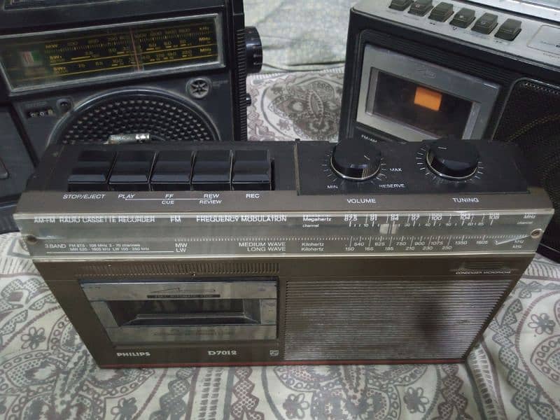 Philips D7012 Vintage classic Radio 1