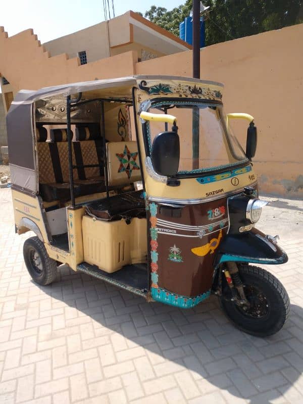 Sazgar Rickshaw 2016 Model 100% genuine Condition, Complete files. 6