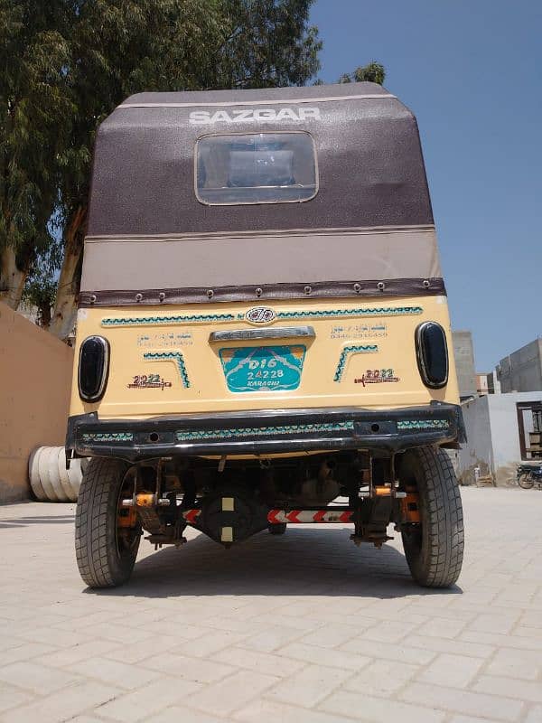 Sazgar Rickshaw 2016 Model 100% genuine Condition, Complete files. 10