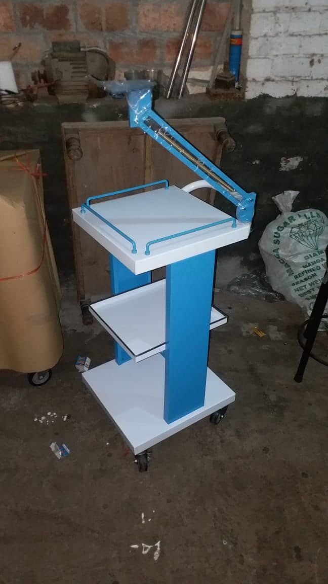 Delivery Table/couch/Baby warmer/patient bed/Cabinet/Hospital furnitur 3