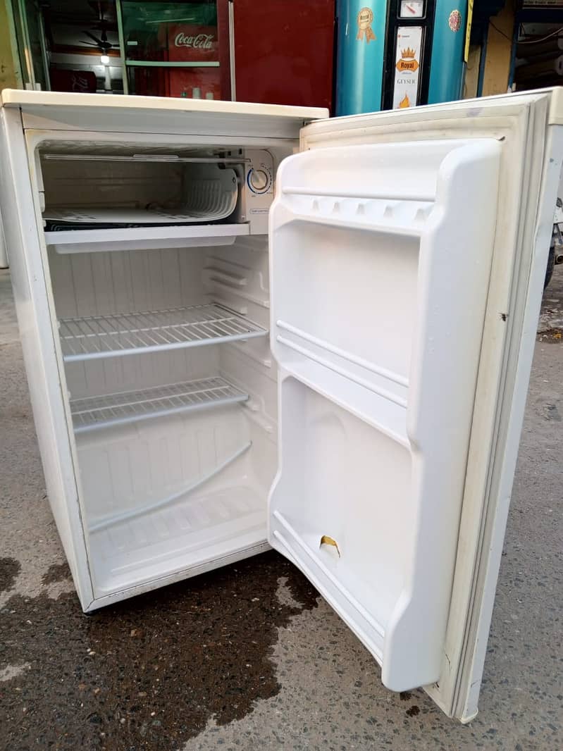 HAier fridge Room size (0306=4462/443) loshaset 6