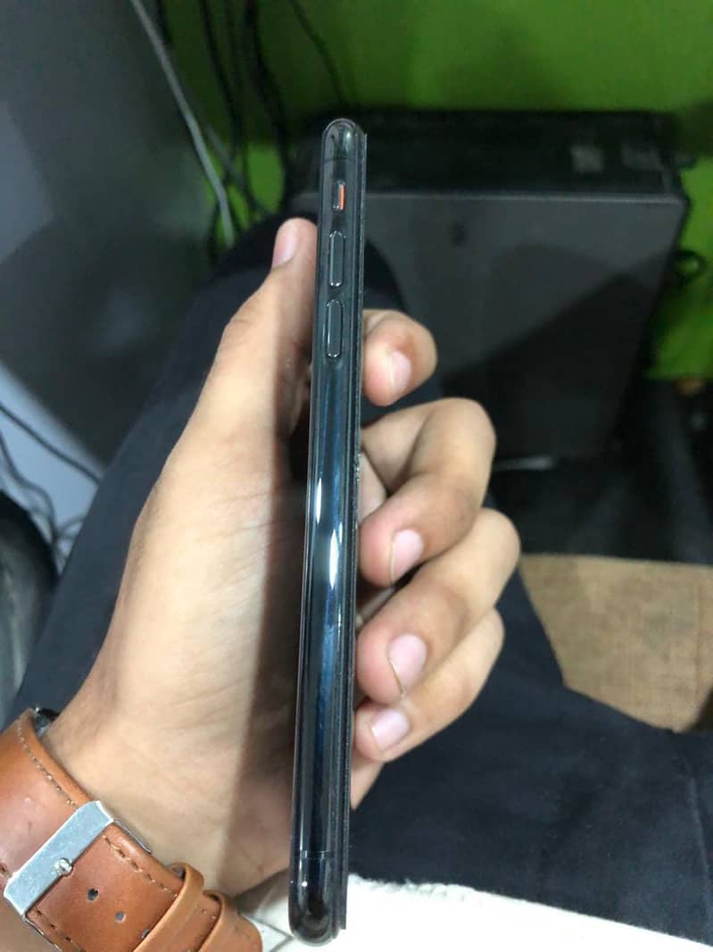 Iphone X 256 GB PTA Approved 3