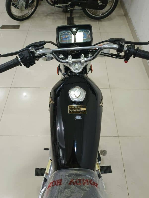 Honda CG 125 Special Edition 2021 Model 5