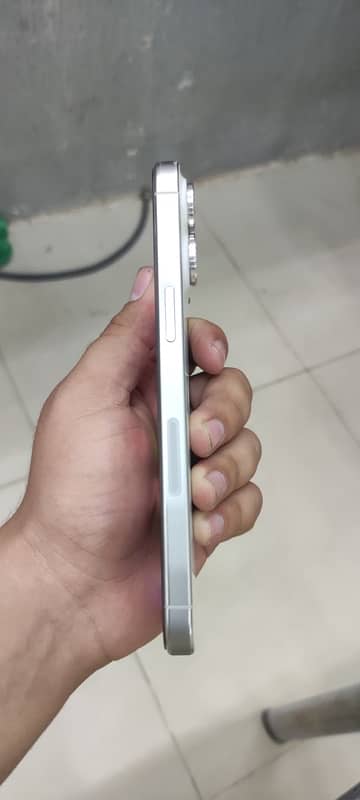 Iphone 15 pro max JV only exchange with iphone 13 pta approved 7