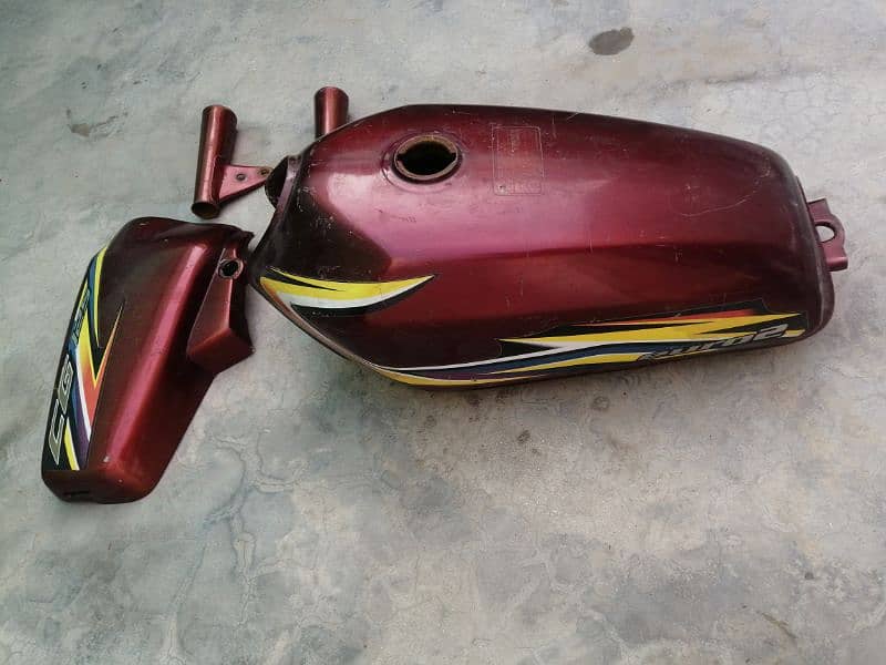 Honda 125 Tanki tank 0