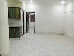 3BED-DD FLAT (2ND FLOOR) CORNER, JUST LIKE NEW AVAILABLE FOR SALE IN KINGS COTTAGES (PH-II) BLOCK-7 GULISTAN-E-JAUHAR