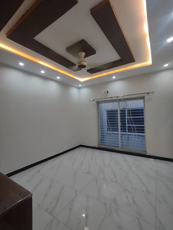 10 Marla Upper Portion For Rent In Bahria Orchard Lahore 4