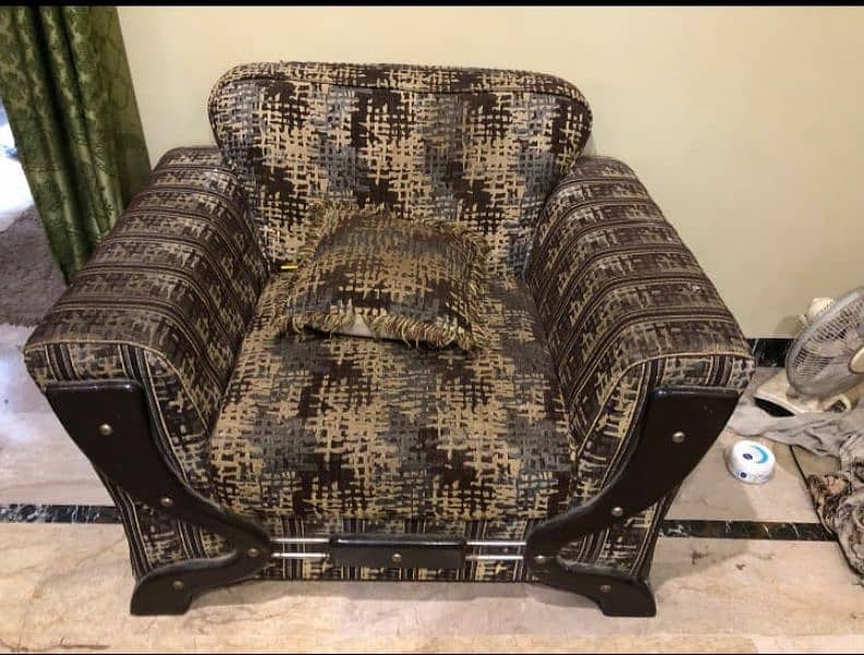 7 seater sofa set for sell 3