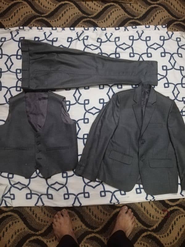 three piece suit for kids/boys 12 to 15 yrs 9