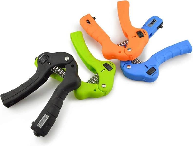 adjustable hand grippers, plz only wathsapp on this num 03135921724 0