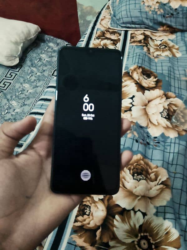 OPPO F17   8/128 4