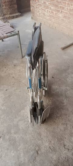 Wheel chair