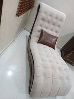 designer relaxing couch like new few month use