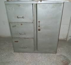 Compact Metal Almirah with One Door and Three Drawers