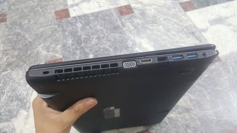 Asus laptop 12gb 128gb all ok ha 5