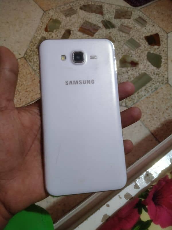 Samsung Galaxy J7 3