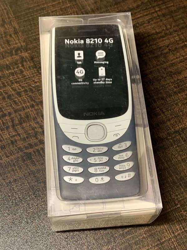 Nokia 8210 4G | Nostalgia 6