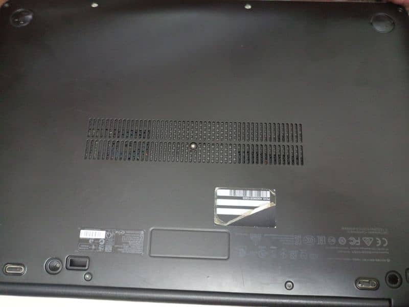 HP EliteBook Folio 1040 G2. . . . 10/9 Condition Available 4