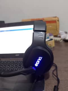 Eono gaming headset with noise cancelation