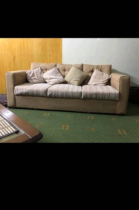 • SOFA SET • FIVE SEATER • GOOD CONDITION 0