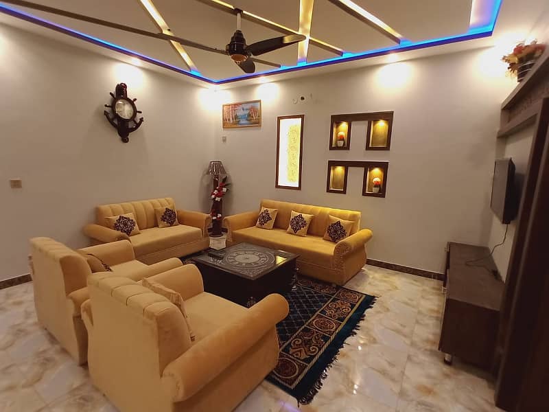 10 Marla House For Rent Is Available In Bahria Town Phase 8 6