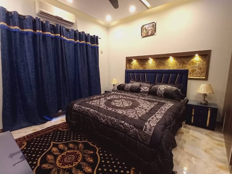 10 Marla House For Rent Is Available In Bahria Town Phase 8 14