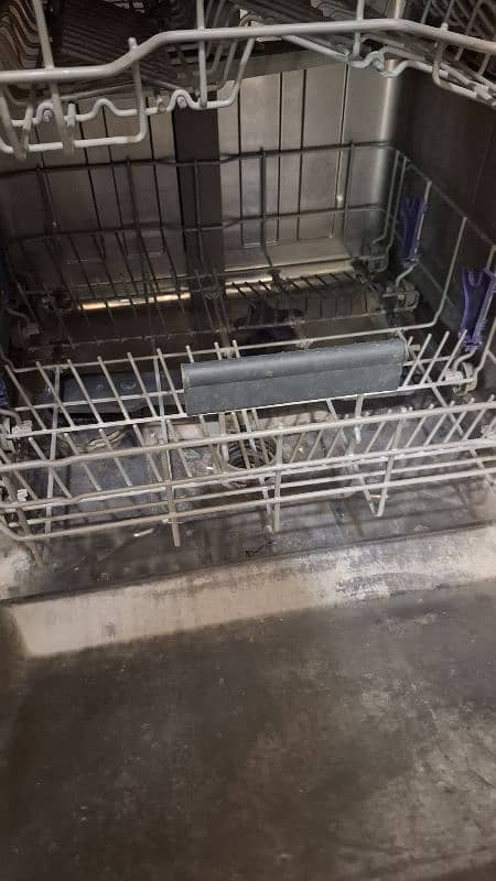 dish washer 4