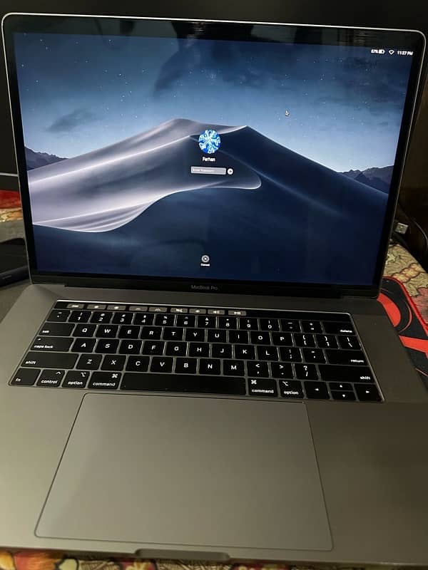 MACBOOk Pro 2019 (15 Inch) 9