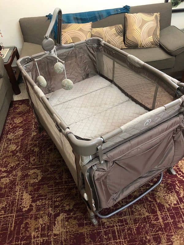 Baby cot (Foldable) 3