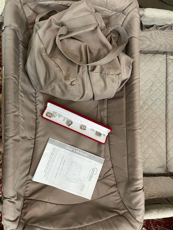 Baby cot (Foldable) 6