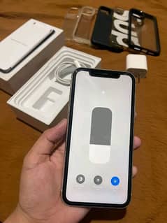 Apple iphone 11 128 gb momery full box Pta Approved 03104007194