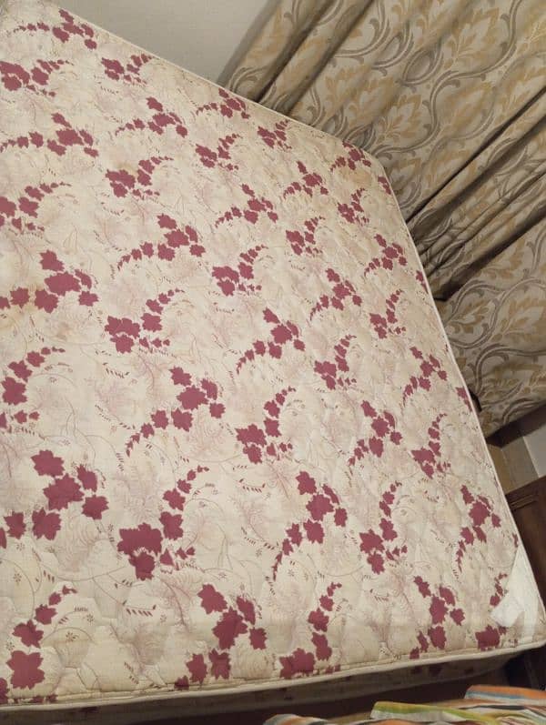 Spring mattress in good condition 0