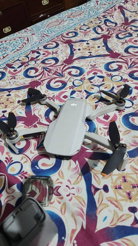 Dji mini 2 fly more combo 4k in good condition 1