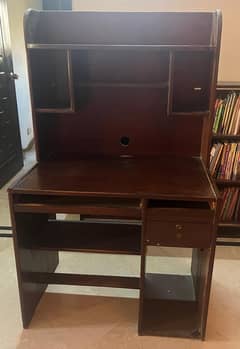 Computer table for sale 0