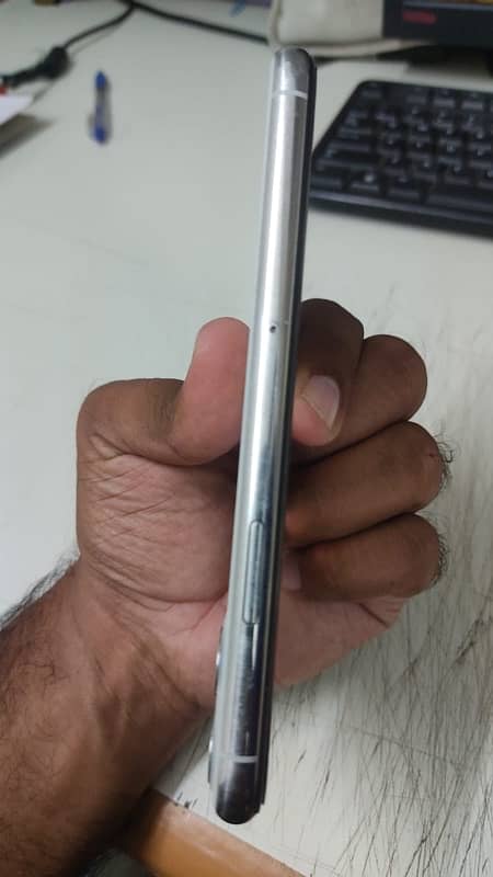 iPhone 11pro Non-PTA 0