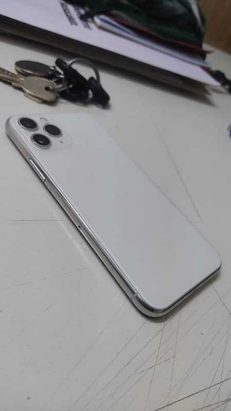 iPhone 11pro Non-PTA 3