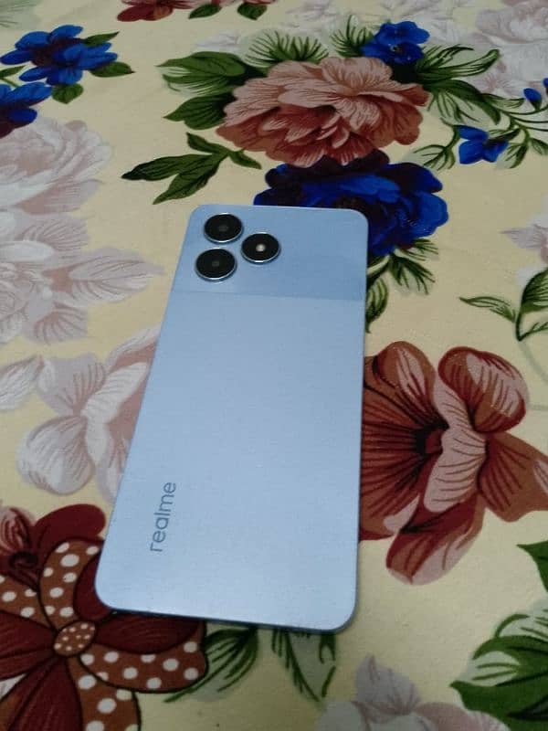 REALME NOTE 50 4