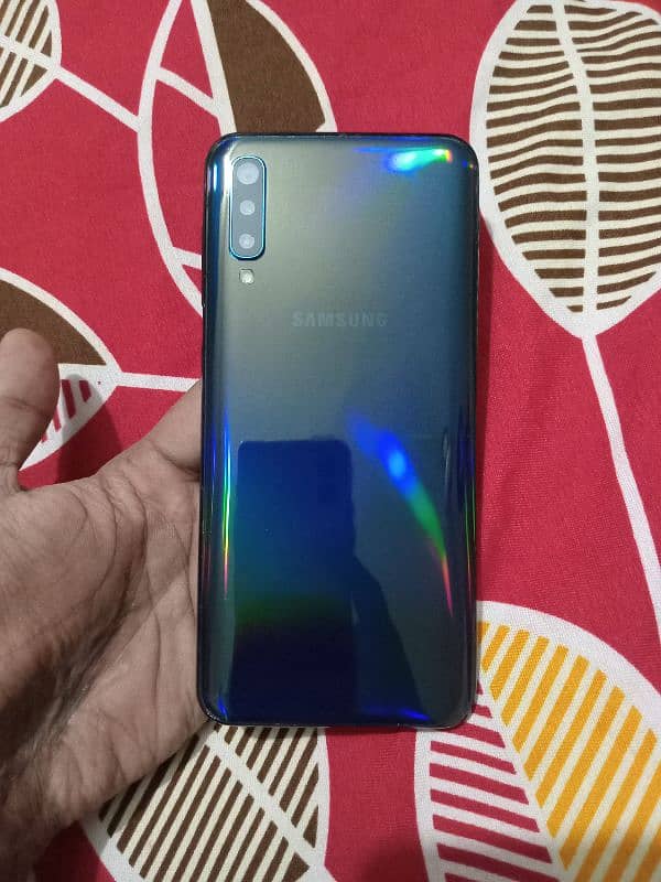 samsung galaxy a50 6gb 128gb with box 0