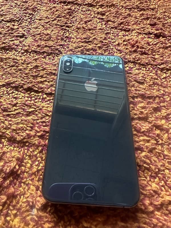 iPhone Xs max ( Dual physical simes PTA Approved ) 1