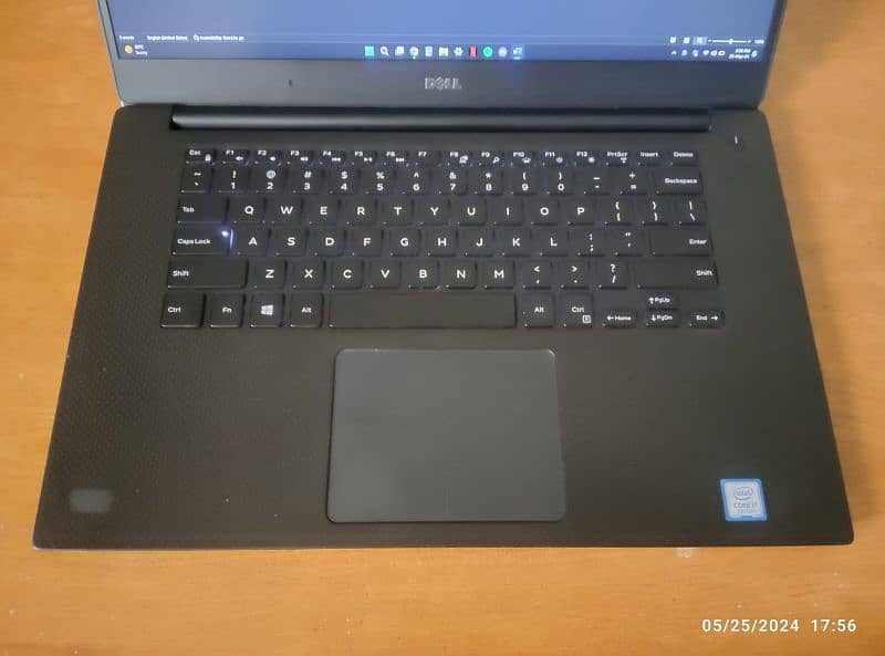 Dell precision 5520 0