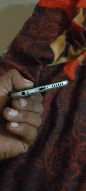 iphone 6s PTA approved good condition 64. GB exchange possible 7