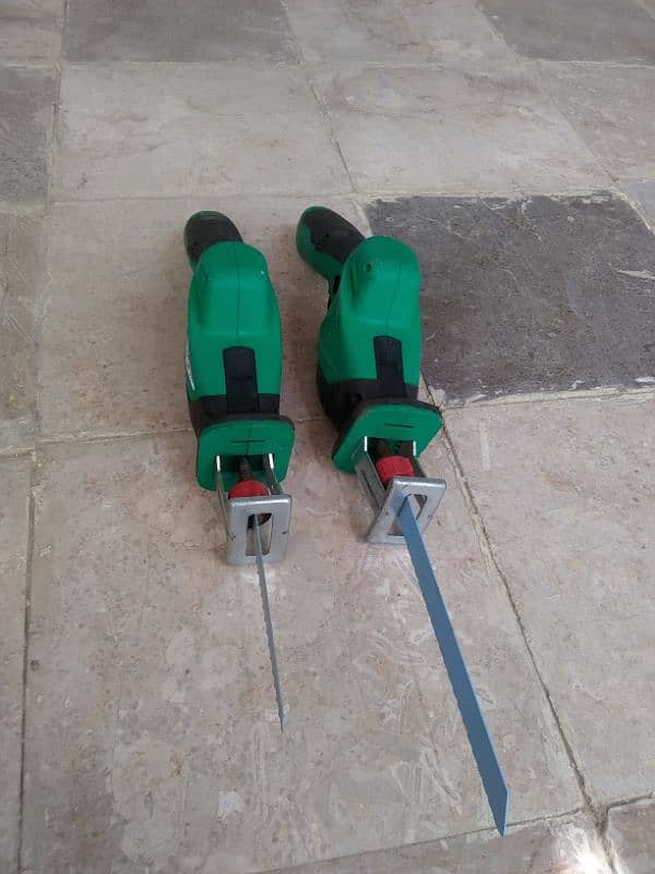 drill 12 volt with battery other cutting saw 1