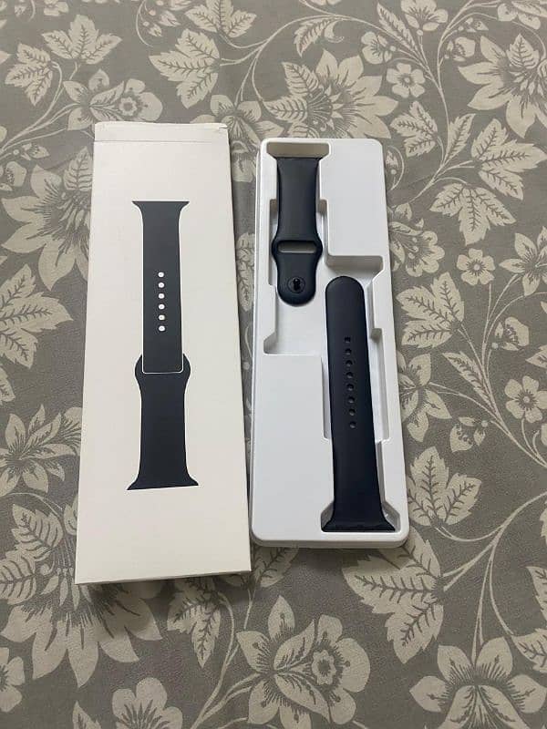 APPLE WATCH BOX 2