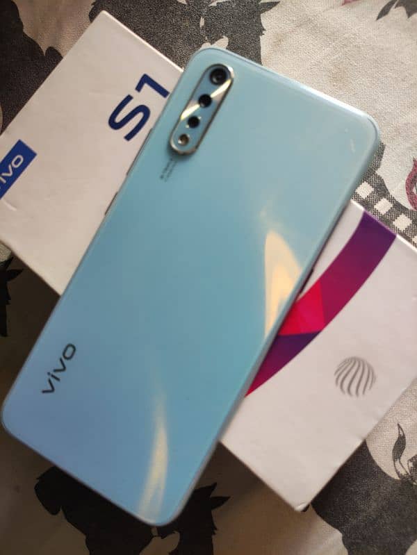 Vivo S1 Excellent condition 4/128 for sale With Full box 0