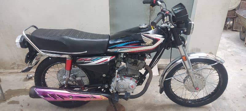 Honda CG-125 2015 0